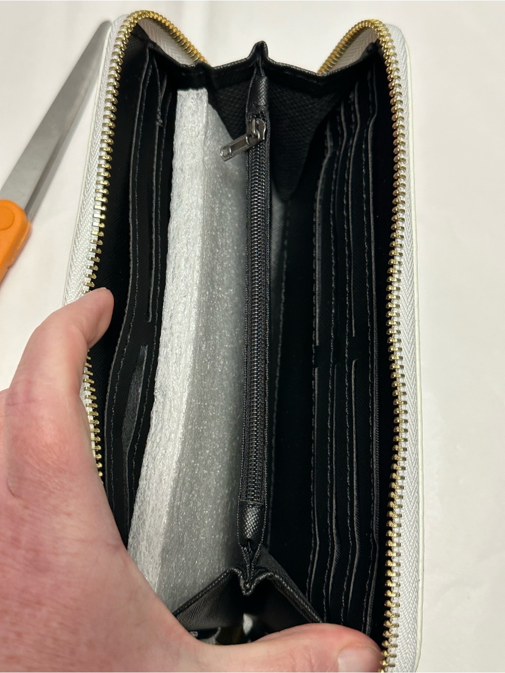 White and Gray Zip Wallet full size - Picture 5 of 13